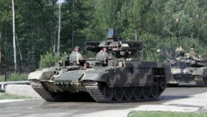 БМПТ и танк Т-90С на марше
