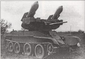 Танк БТ-5 с 250кг торпедами