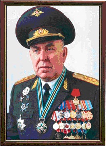 генерал Маев