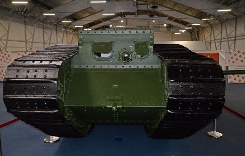 Выставочный экземпляр танка "Марк-1"